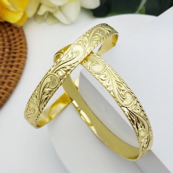 10m Gold Hawaiian Heritage Bangle Bracelet - Picture 5 of 8